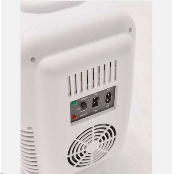 Cooluli Mini Skincare/Cosmetics Fridge in Blue - Picture 3 of 4